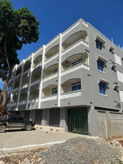 Grey Pearl Apartments Where Raha Is Also Our Priority Malindi Bagian luar foto